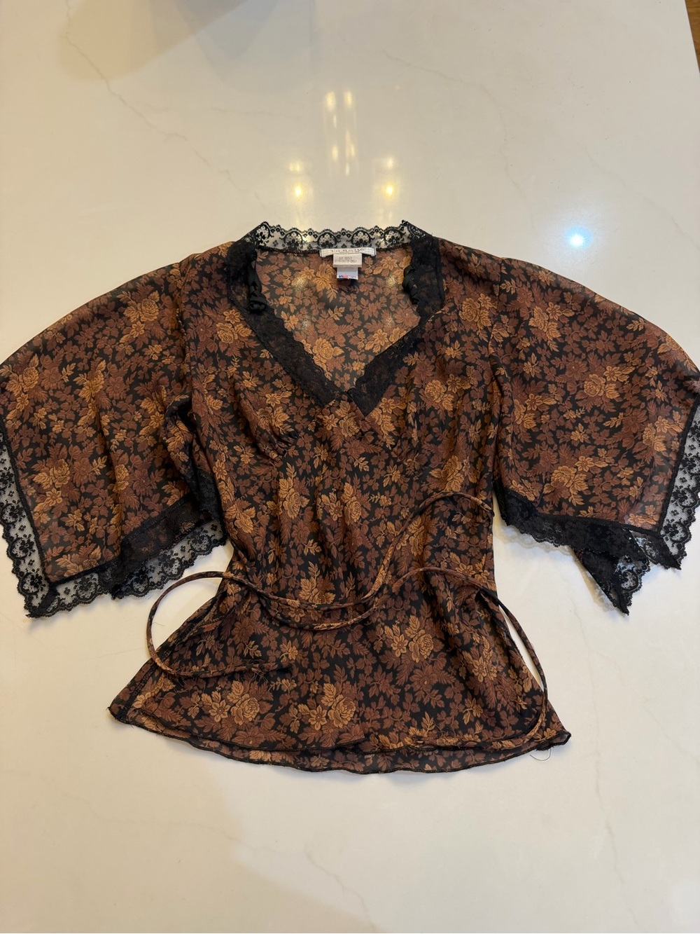 Floral Lace-Trim Wrap Top in Brown and Black